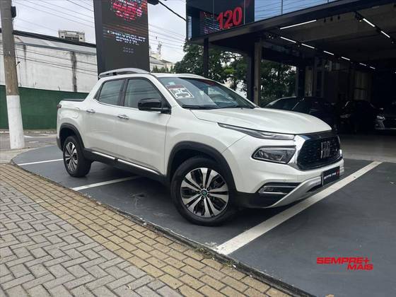 FIAT TORO 2.0 16V TURBO DIESEL VOLCANO 4WD AT9 FIAT TORO 2.0 16V TURBO DIESEL VOLCANO 4WD AT9